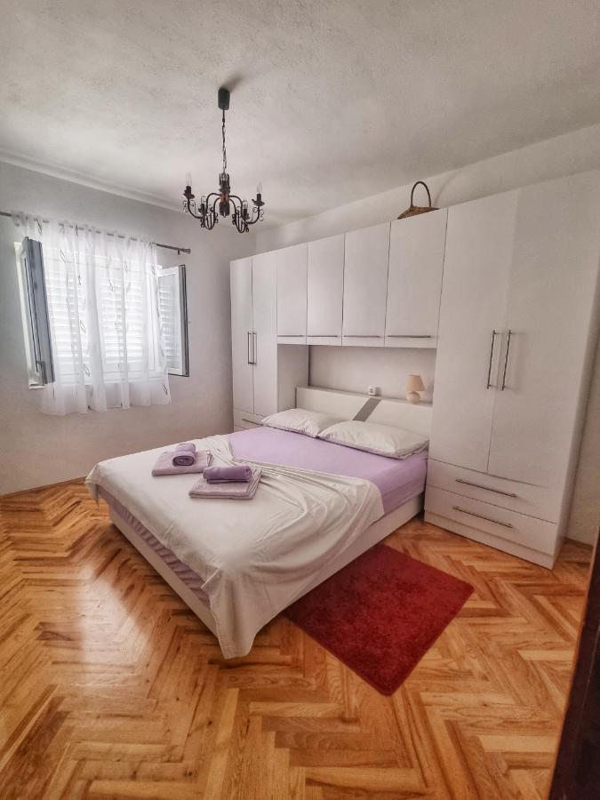 Lukica Apartment Sveti Juraj Exterior foto